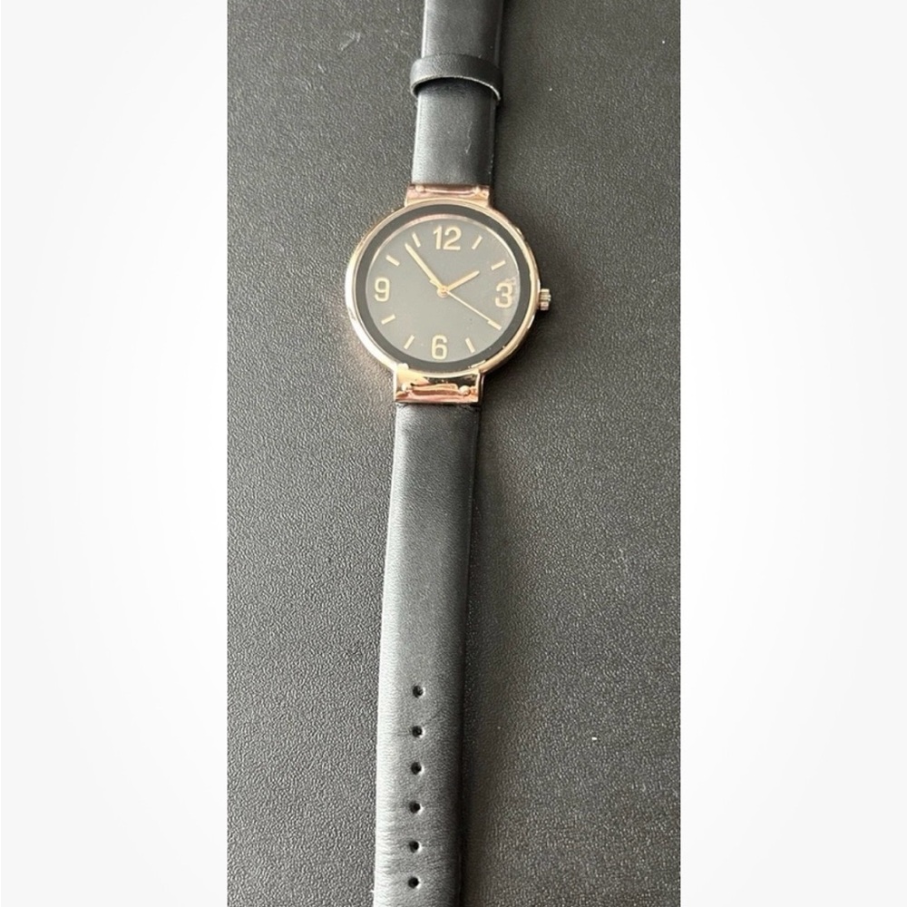 Elegant Black Leather Strap Watch